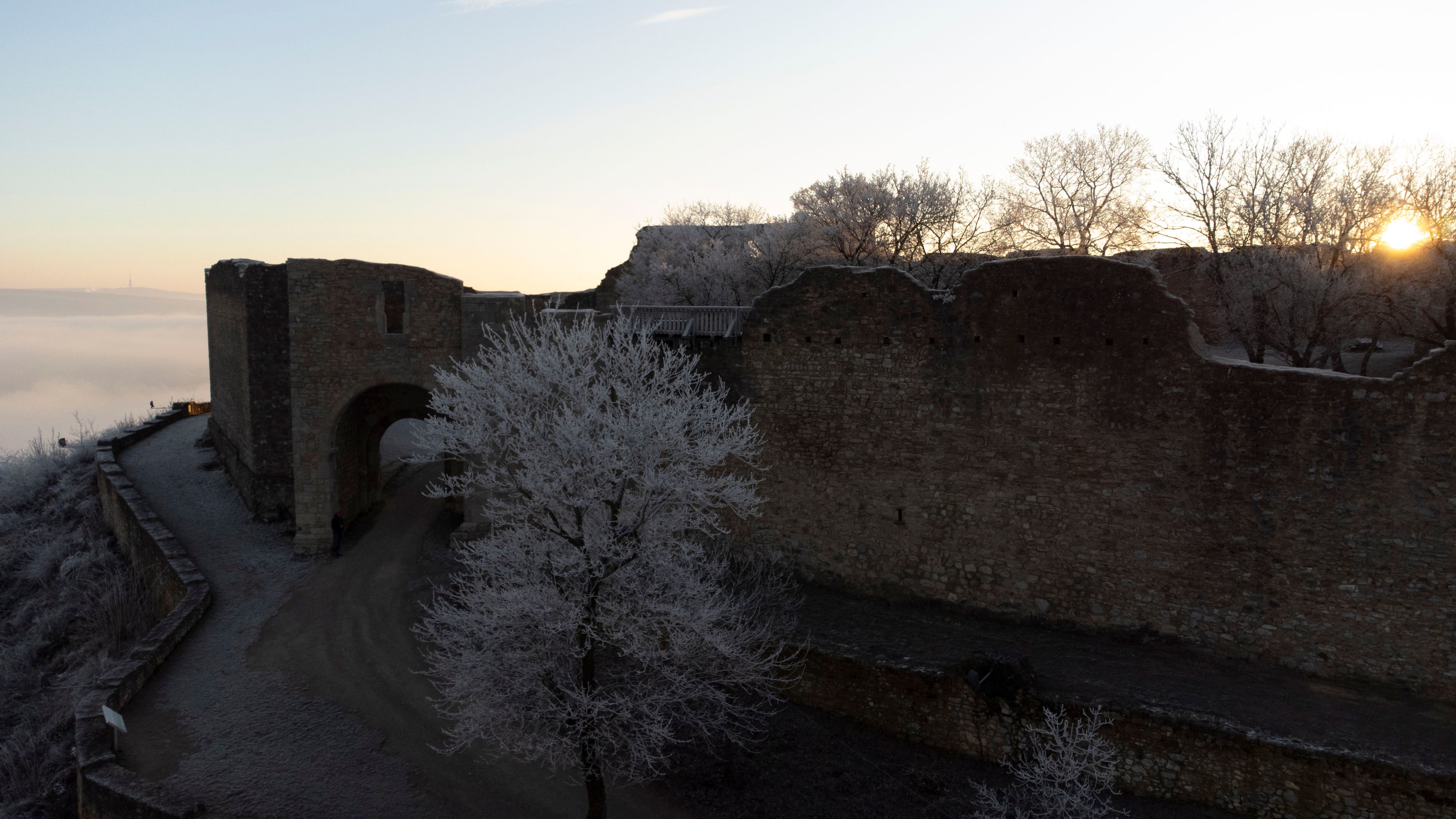 Schlossberg Hainburg/Donau im Winter