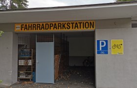 E-Ladestation beim Stadtpark N&auml;he "Marie im Park", &copy; Donau N&Ouml; Tourismus BF
