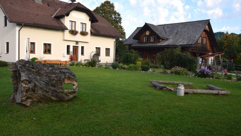 Spiel- und Grillplatz, &copy; H&ouml;barten