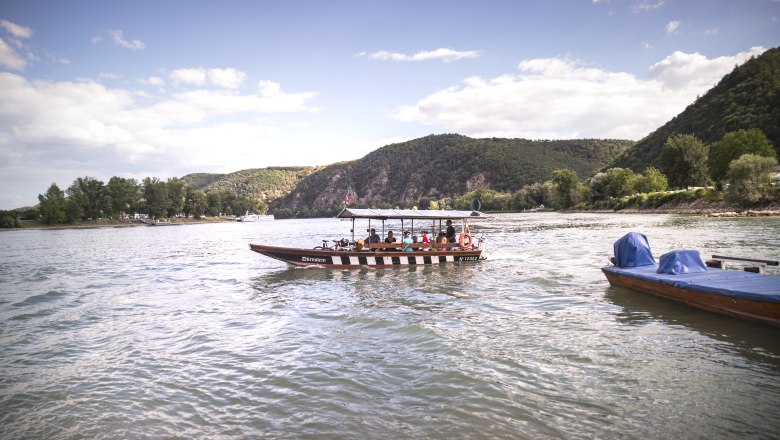 F&auml;hre D&uuml;rnstein am Wasser, &copy; Daniela Matejschek