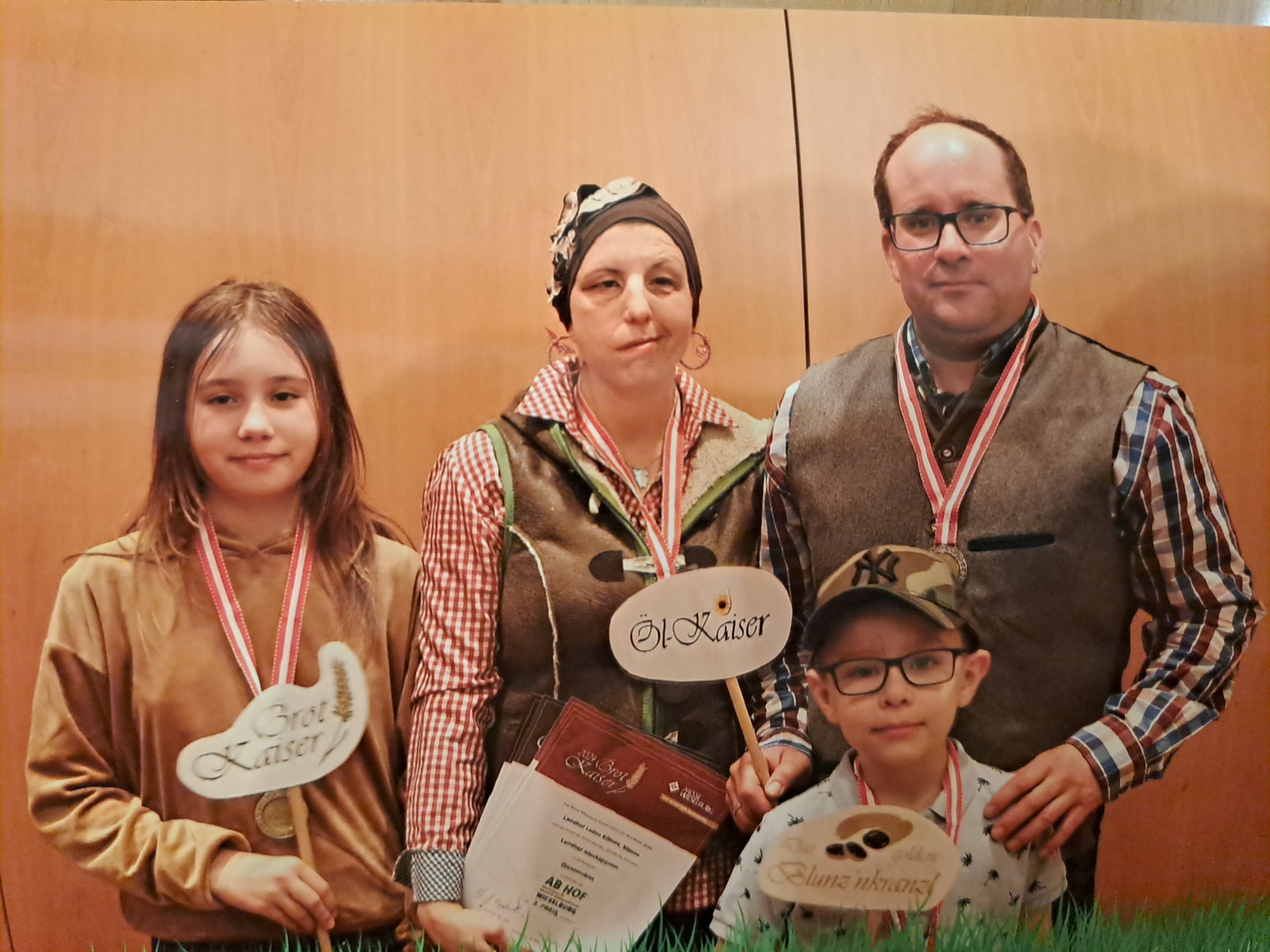 Landhof Laden Kittsee, Familie Paradeisz
