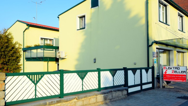 Eingang Fewo und Appartement, &copy; Regina Petric