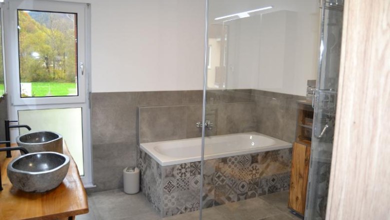 großes Bad OG, © Martin Bachner_Happy Nest