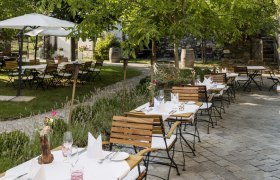 Idyllischer Gastgarten im Weingut Nigl, © Weingut Nigl
