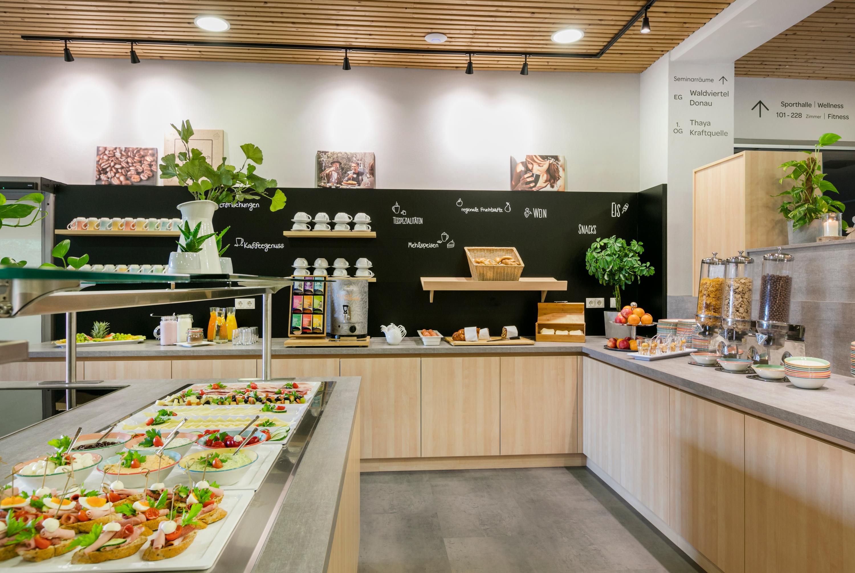 fruehstuecksbuffet_jufa-hotel-waldviertel(1)