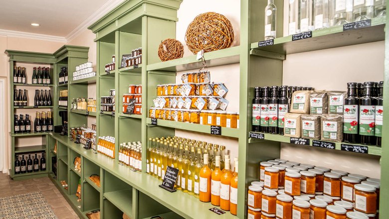 Der Shop der Schloss Greisslerei, &copy; Schloss Greisslerei