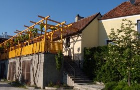 Terrassenheuriger, &copy; Familie Czipin