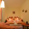 zweites Zimmer - zwei Betten, &copy; Regina Petric