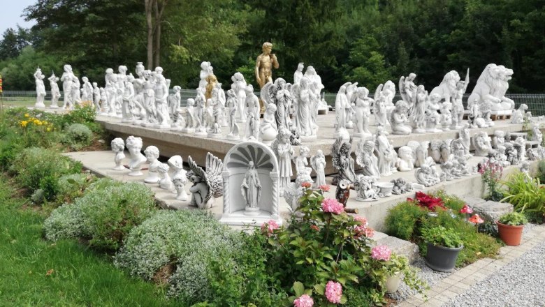 Statuen, © Gartendekor-Verkauf Karl Hickersberger