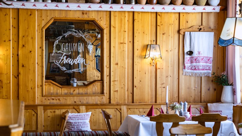 Gasthof Hoffmann, Gaststube