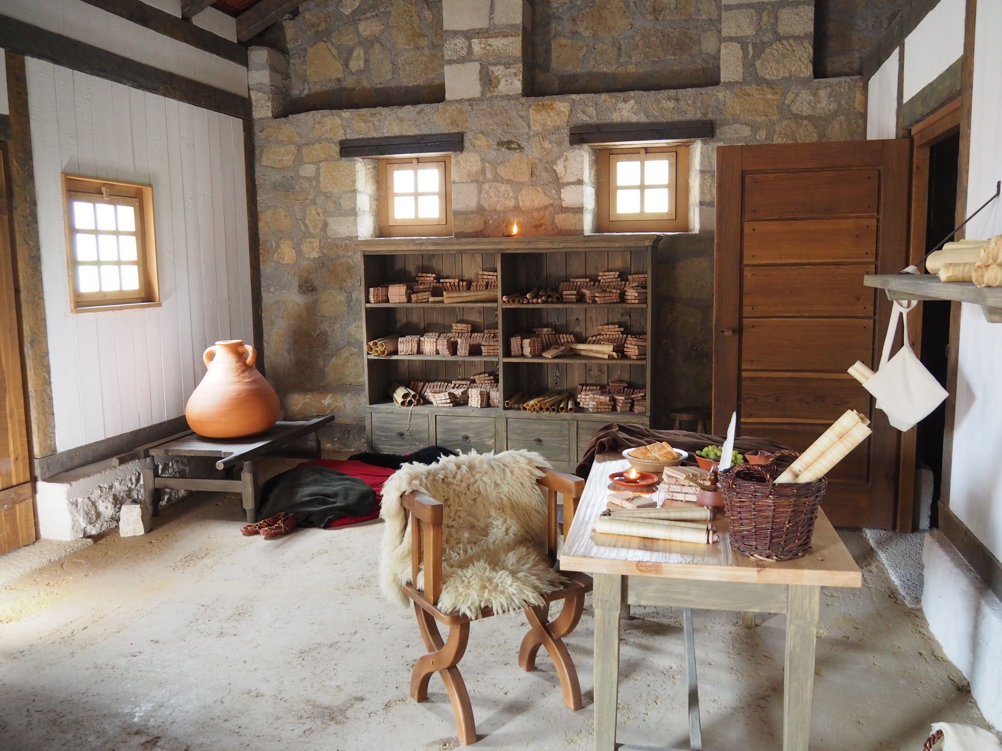 Römisches Haus mit Einrichtung 