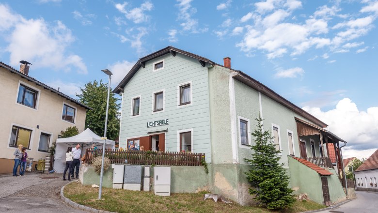 Hausansicht, &copy; Lichtspiele Gf&ouml;hl