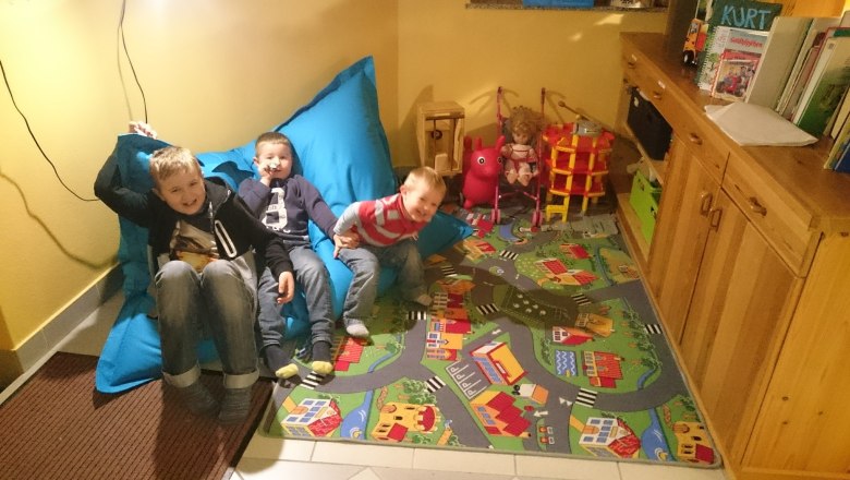 Spielecke, &copy; Biobauerhof Hipp-Bruckner