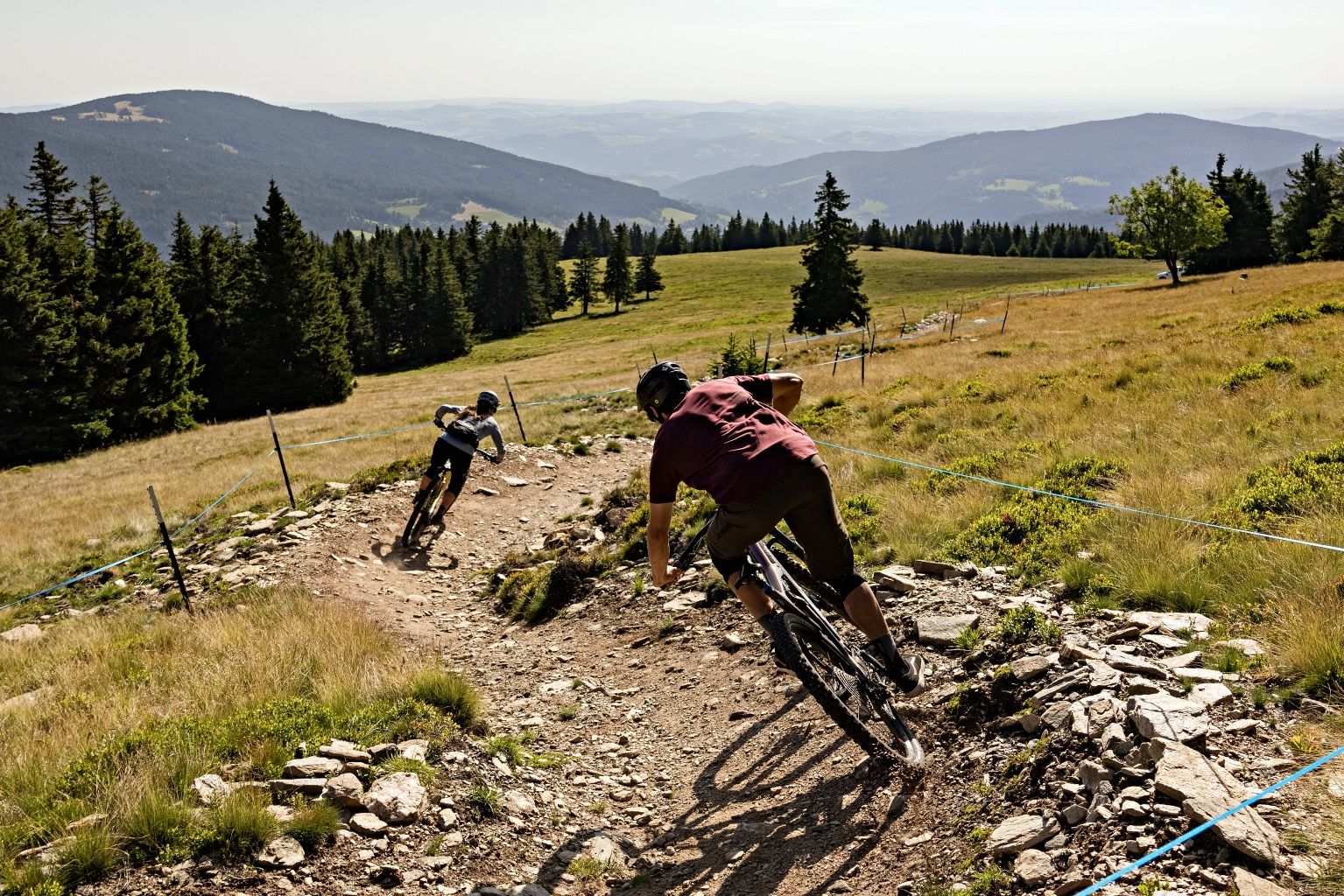 Biken mit Aussicht auf den Wexl Trails