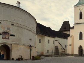 Barbakane mit Hauptplatz, &copy; Gottfried Grossinger