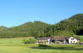 Die ruhige Lage am Waldrand, &copy; Th&uuml;rlahshof