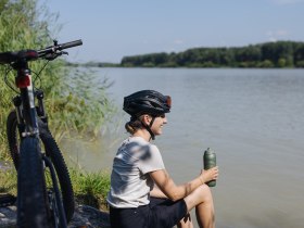 Rast neben der Donau bei Thei&szlig;, &copy; Donau N&Ouml;/Mara Hohla