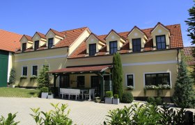 G&auml;stehaus Ansicht, &copy; Manfred Edelmann