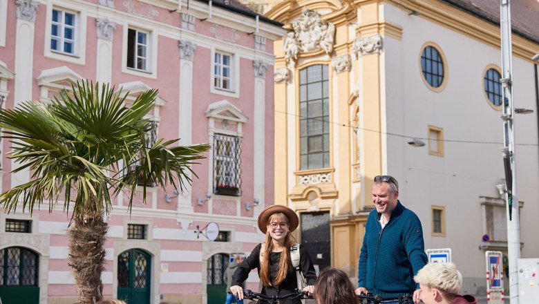 Prandtauerkirche und Karmeliterhof, &copy; Rupert Pessl