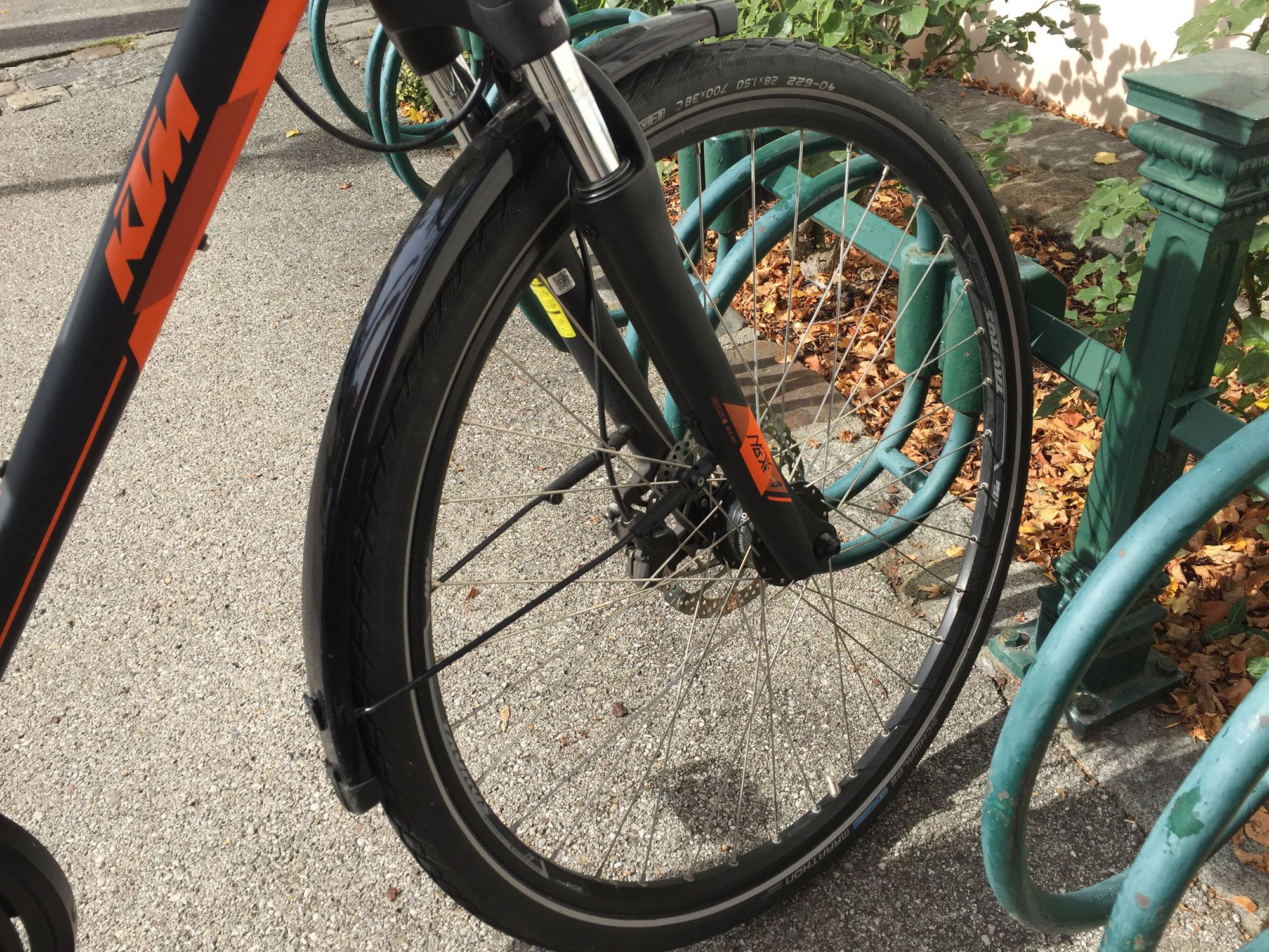 Radreparatur am Donauradweg in Greifenstein