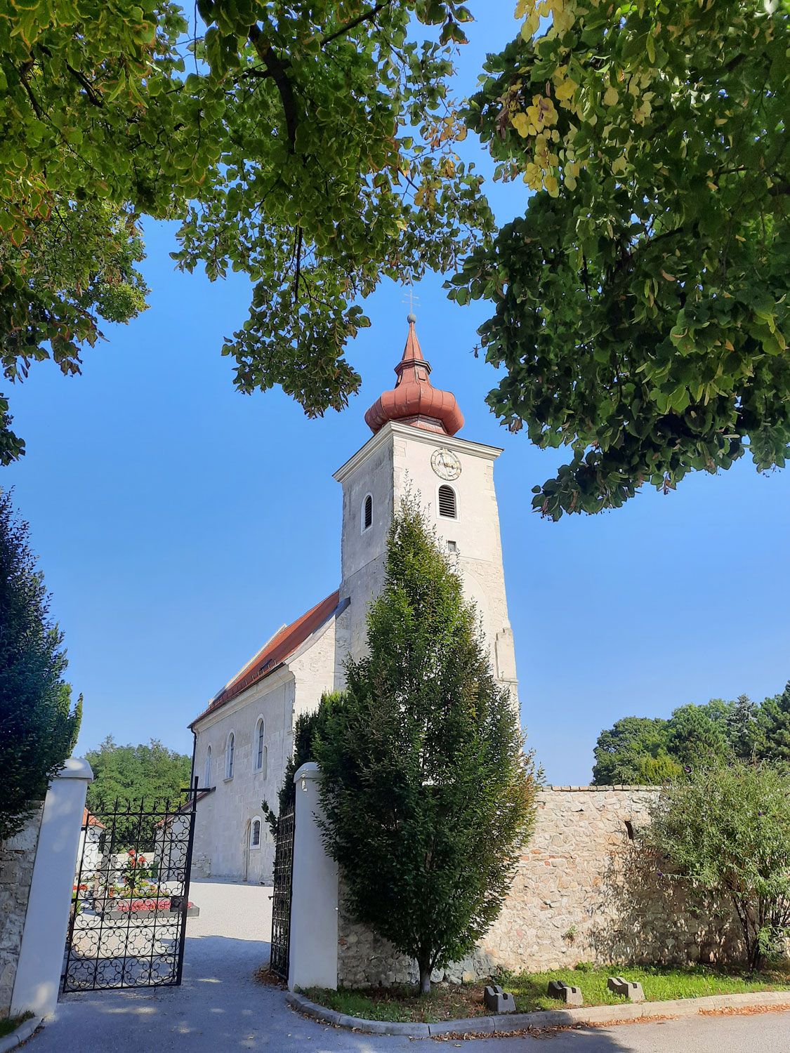 Pfarrkirche St. Petronilla, Petronell-Carnuntum