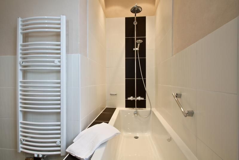 Badezimmer mit Rainshower-Dusche