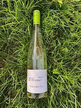 Weinhof und Heuriger Ettenauer
