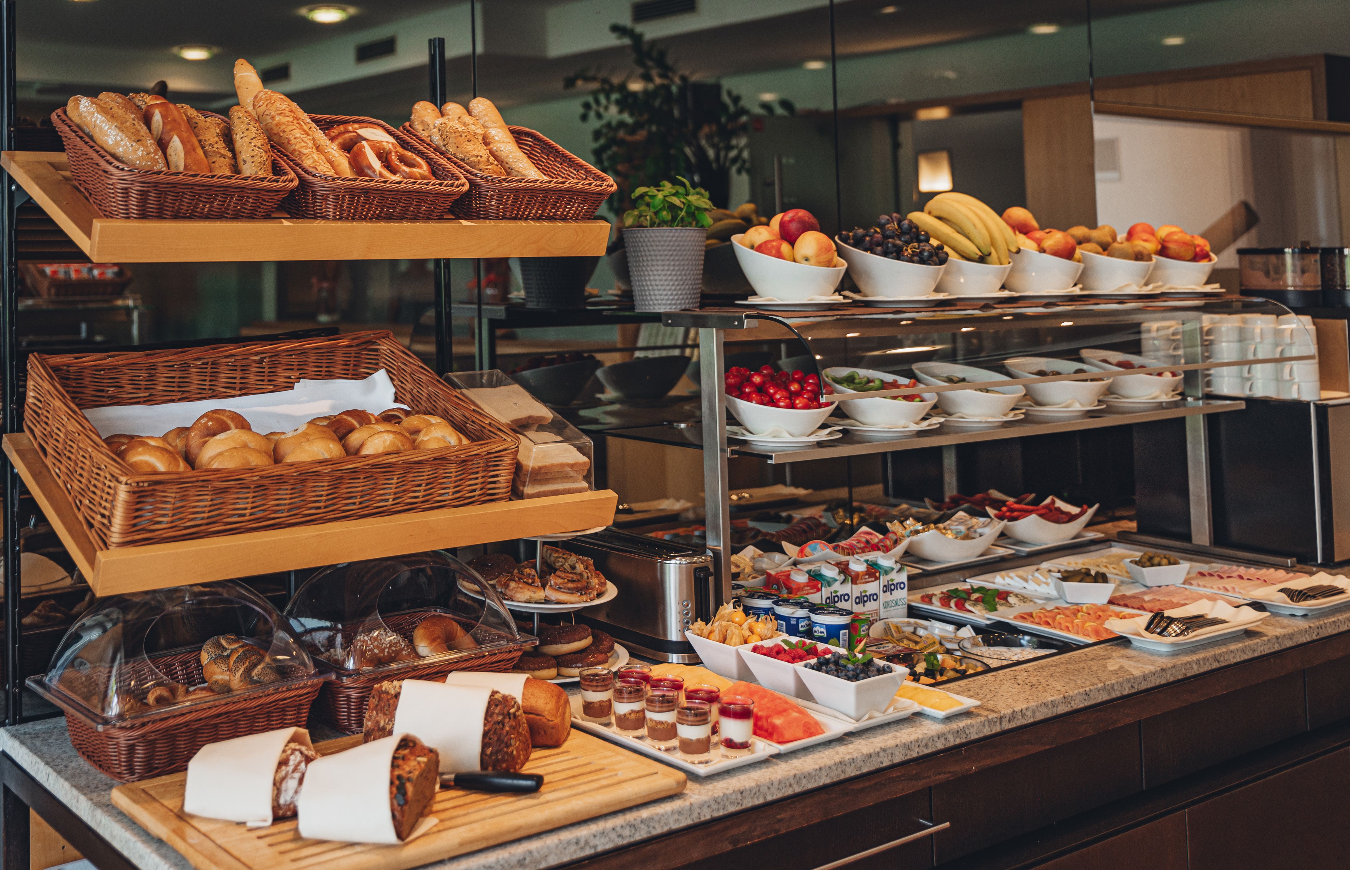 Frühstücksbuffet im HEINhotel vienna airport