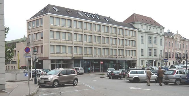 Stadtgemeinde Klosterneuburg mit Babenbergerhalle 