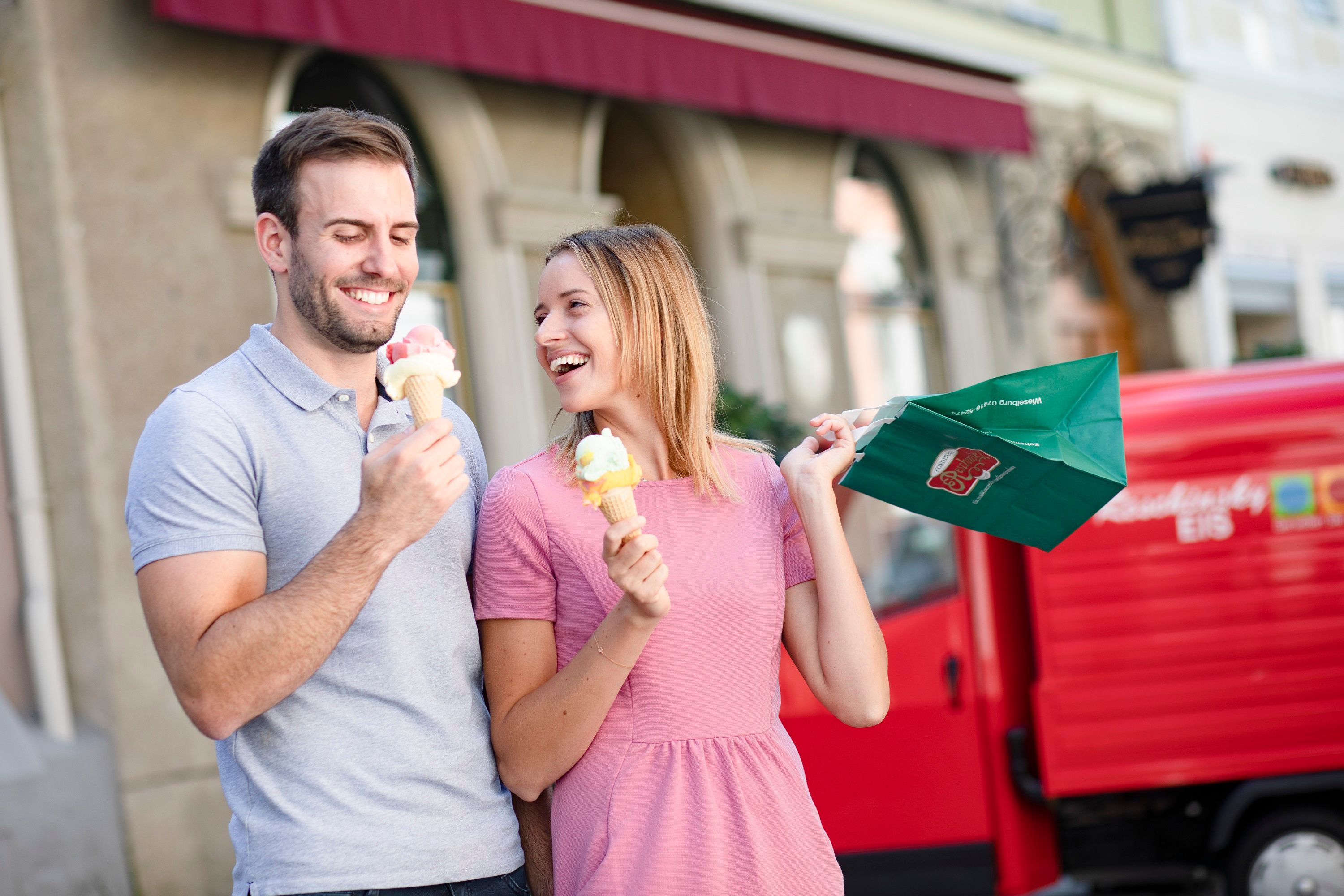 Hausgemachtes Eis genießen
