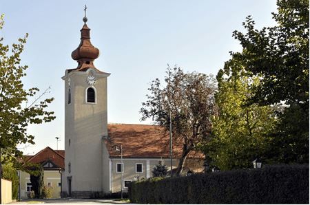 Kirche Bierbaum