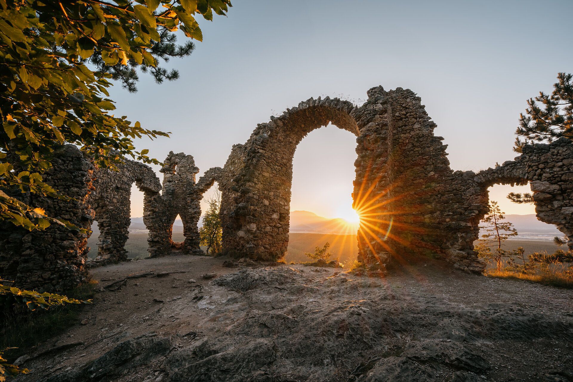Landschaftsaufnahmen der Buckligen Welt im Sommer