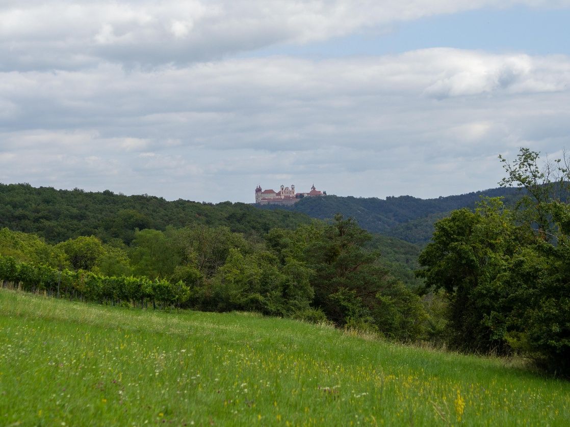 Stift Göttweig in der Ferne