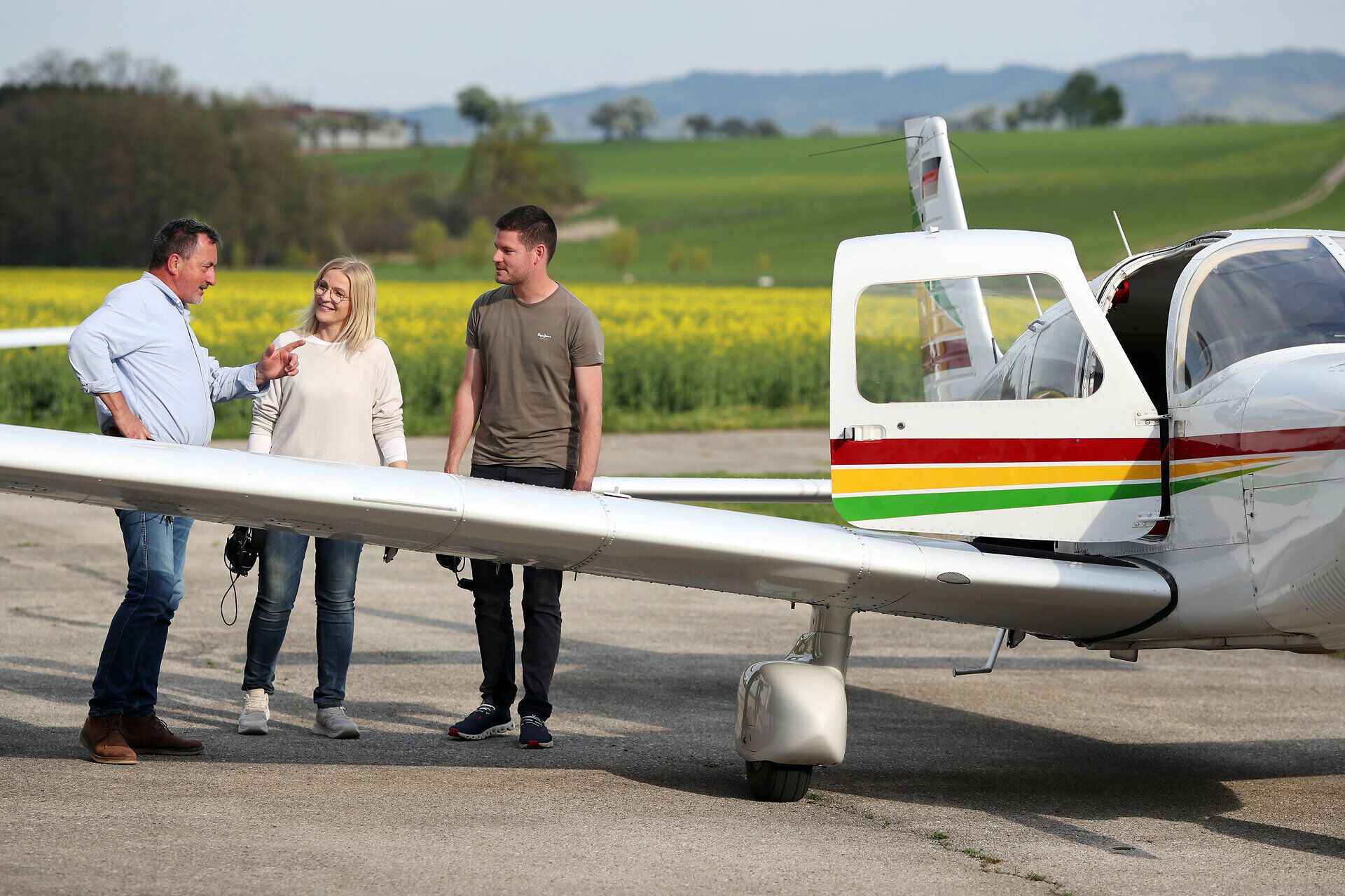 Nahaufnahmen einer Piper am Flugplatz Seitenstetten.