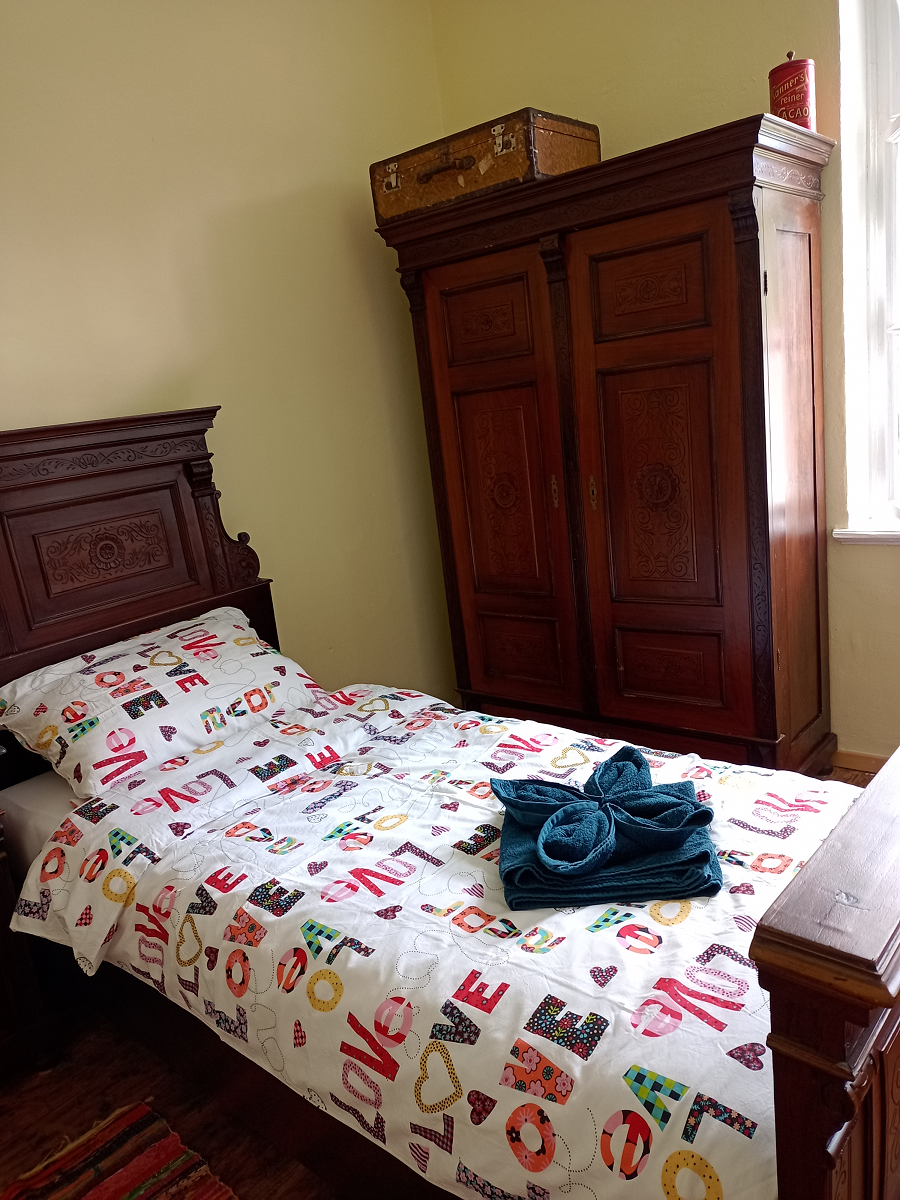 Schlafzimmer 2