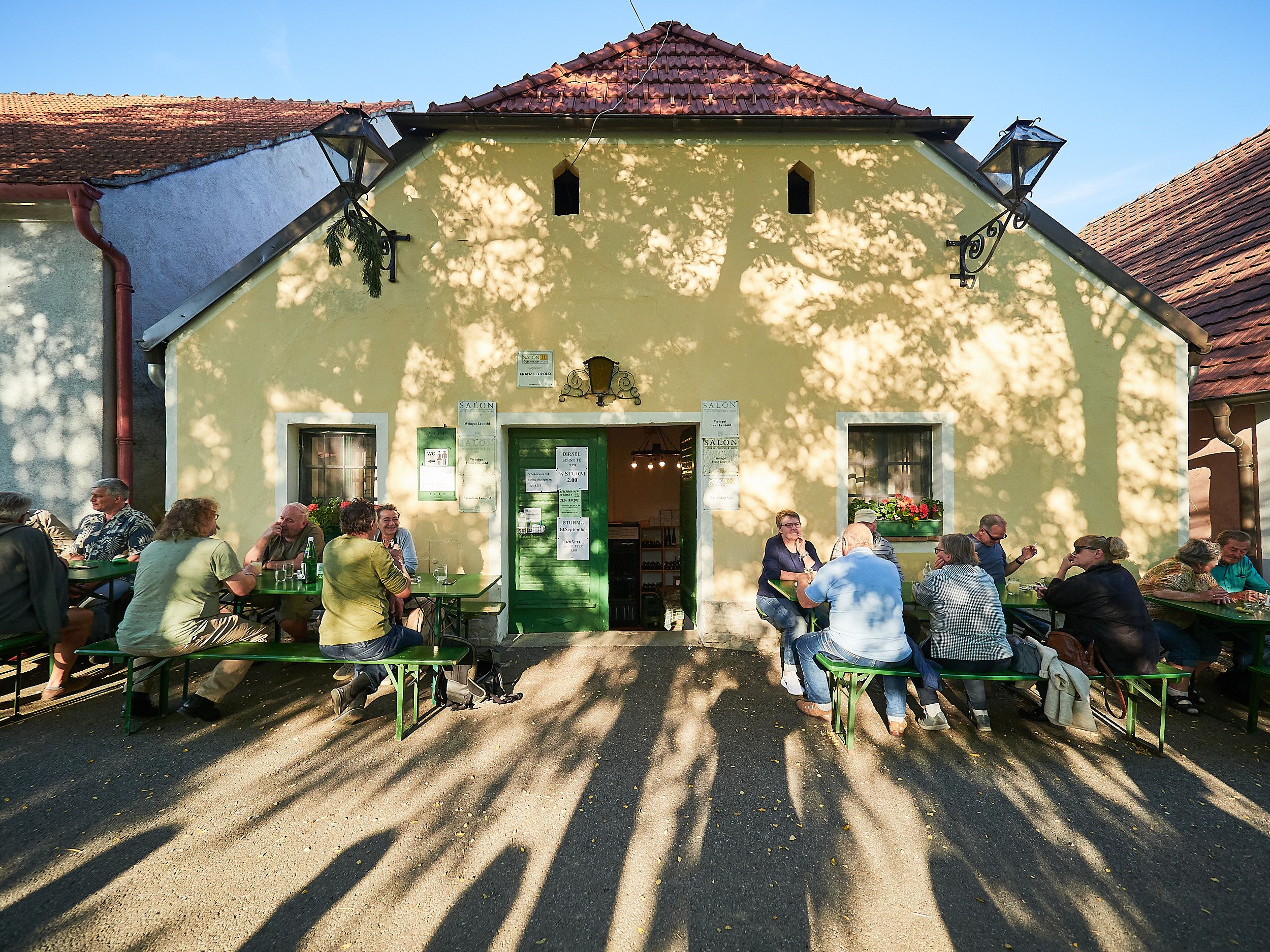 Heuriger, Kellergasse Schönberg