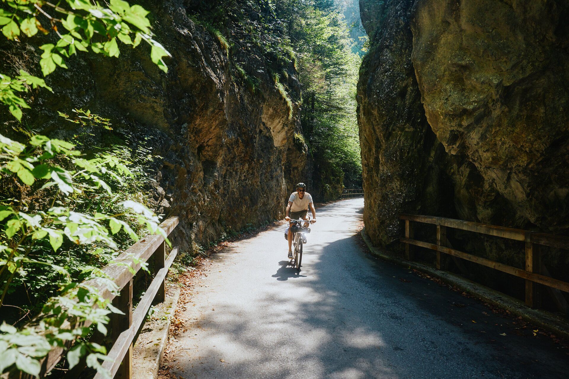 Radfahren am Piestingtalradweg in der Region Schneebergland