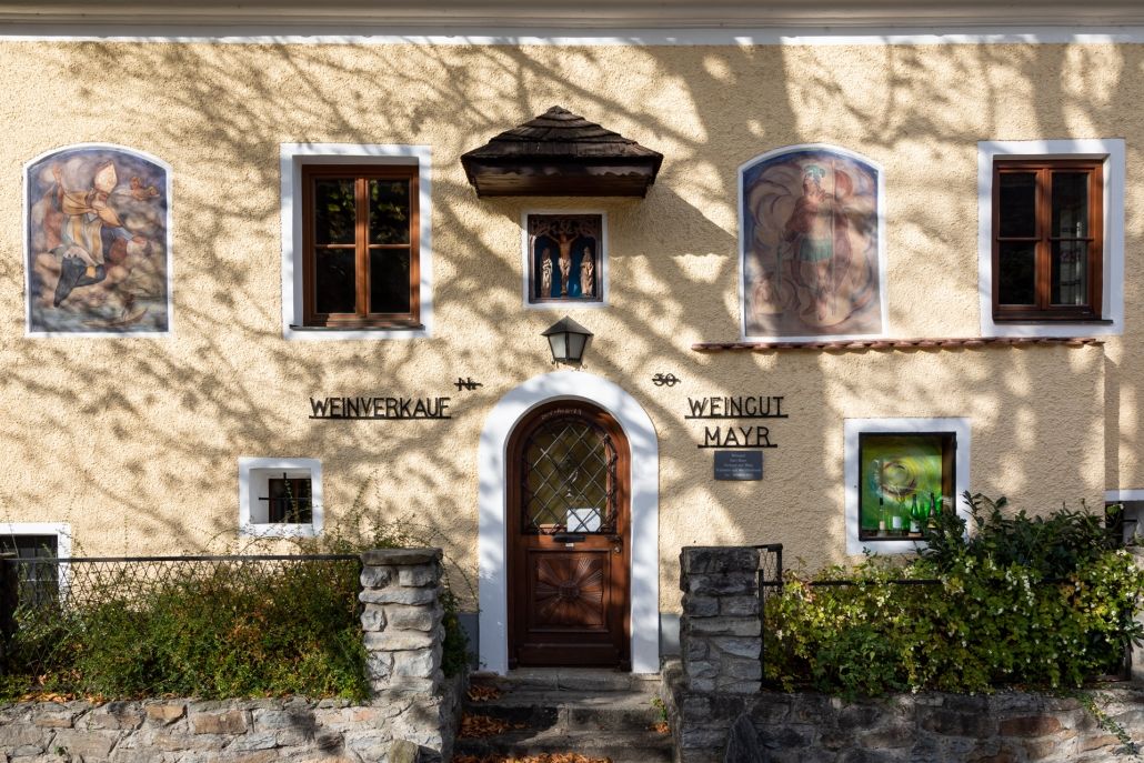 Hausfassade Weingut Mayr