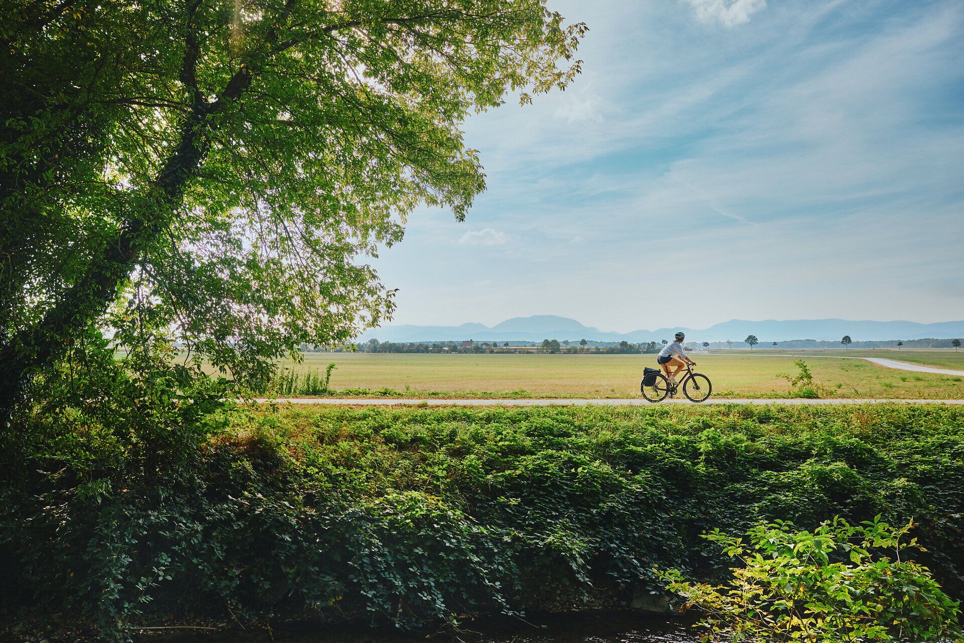Radfahren am Eurovelo 9 durch die Bucklige Welt und Wiener Neustadt