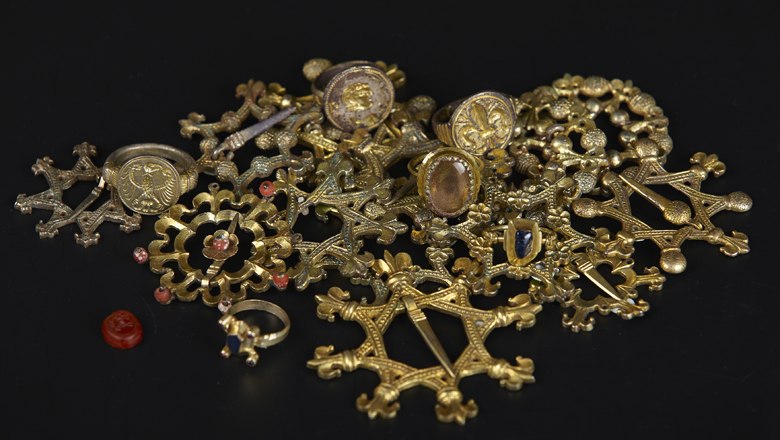 Bruchst&uuml;cke und komplette Gef&auml;&szlig;e, &copy; Landessammlungen Nieder&ouml;sterreich, UF-22958