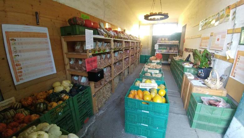 Ab-Hof Verkauf, &copy; Biohof Bona Terra