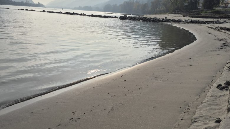 Auch die Donaustr&auml;nde in der Wachau laden zum Baden ein, &copy; U.E.