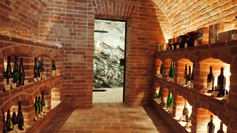 Vinothek, &copy; bauatelier schmelz salomon