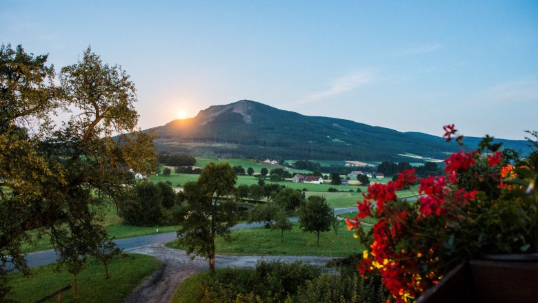 Ausblick auf den Ostrong, © Biobauernhof Dangl, Robert Herbst