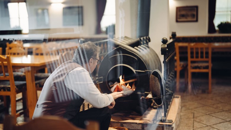 Gasthaus Pambalk-Blumauer "Zum schwarzen Rössl", © Moststraße, dochbodnliacht