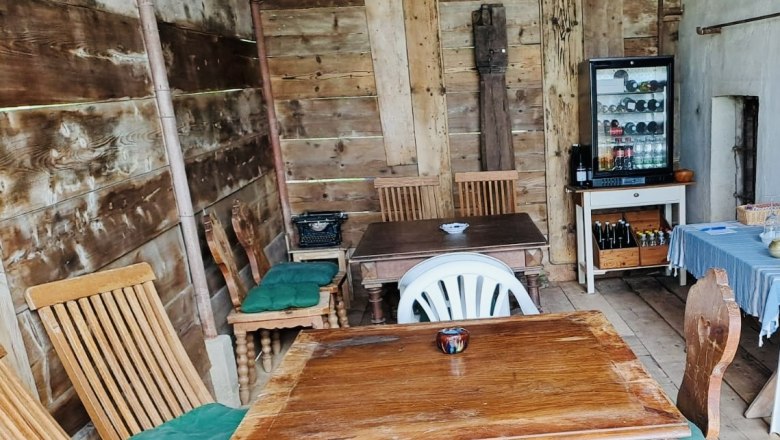 &Uuml;berdachte Terrasse, &copy; Grimus