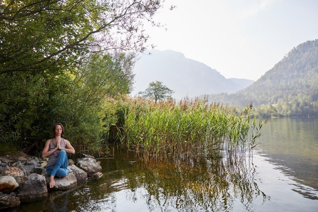 Yoga mit der Gastgeberin Manu