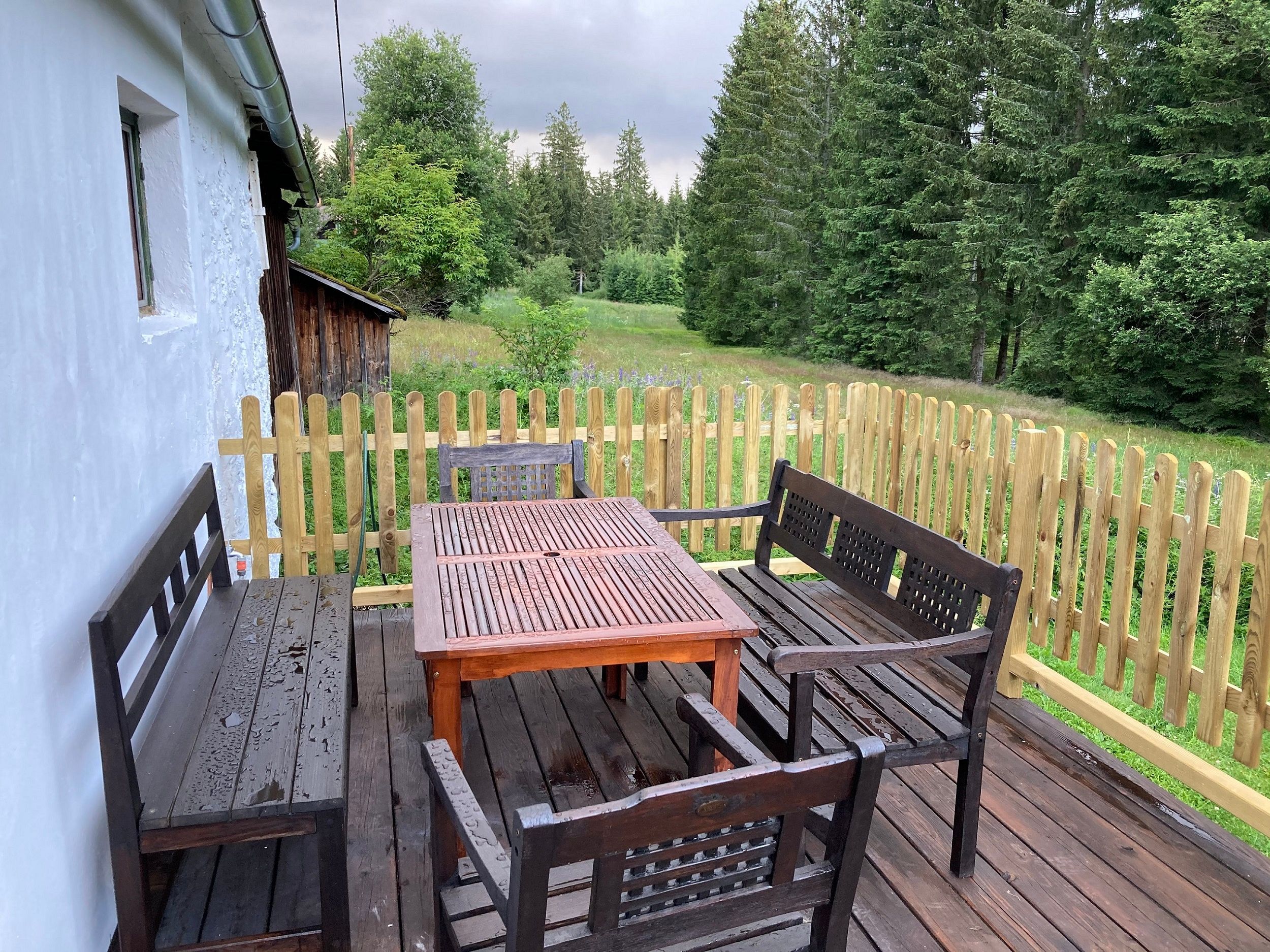 Terrasse Richtung Wald