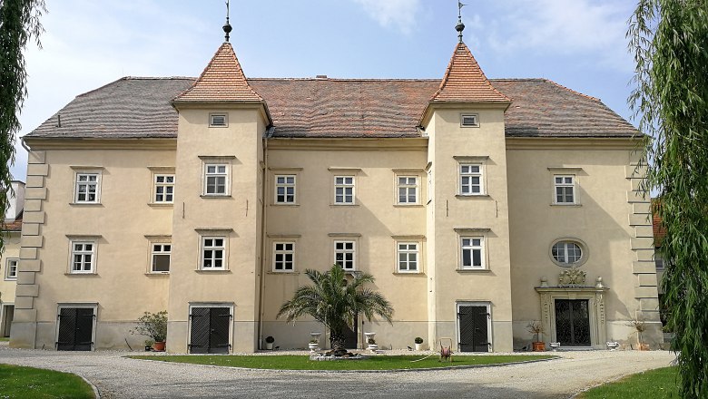Innenhof im Schloss Gurhof, &copy; Roman Z&ouml;chlinger