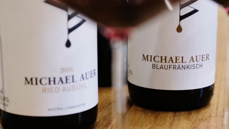 Weinflaschen, Weingut Michael Auer, &copy; Weingut Michael Auer, Steve Haider